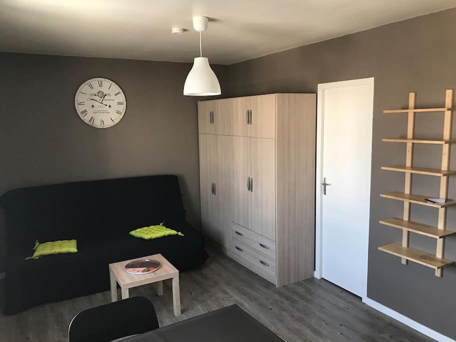 לה רושל Studio Near Downtown And Old Port מראה חיצוני תמונה