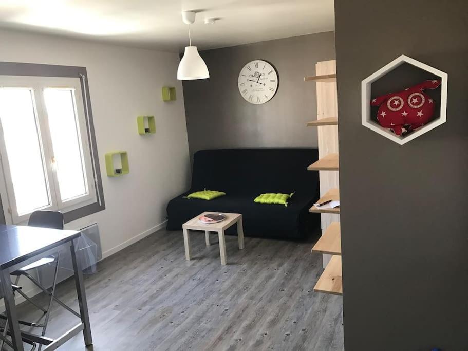 לה רושל Studio Near Downtown And Old Port מראה חיצוני תמונה